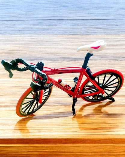 Miniaturmodell Metall Rot Fahrrad "SpeedMaster" Personalisierung mit Gravur als Geschenk, 2 Farbvarianten