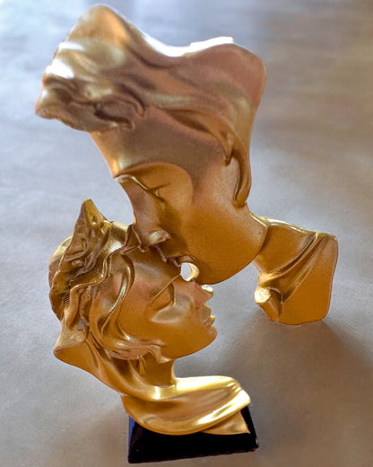 Figur "Eleganz im Stein" Farbe Gold - 13,5 cm Höhe, Dekorativ mit Gravuroption