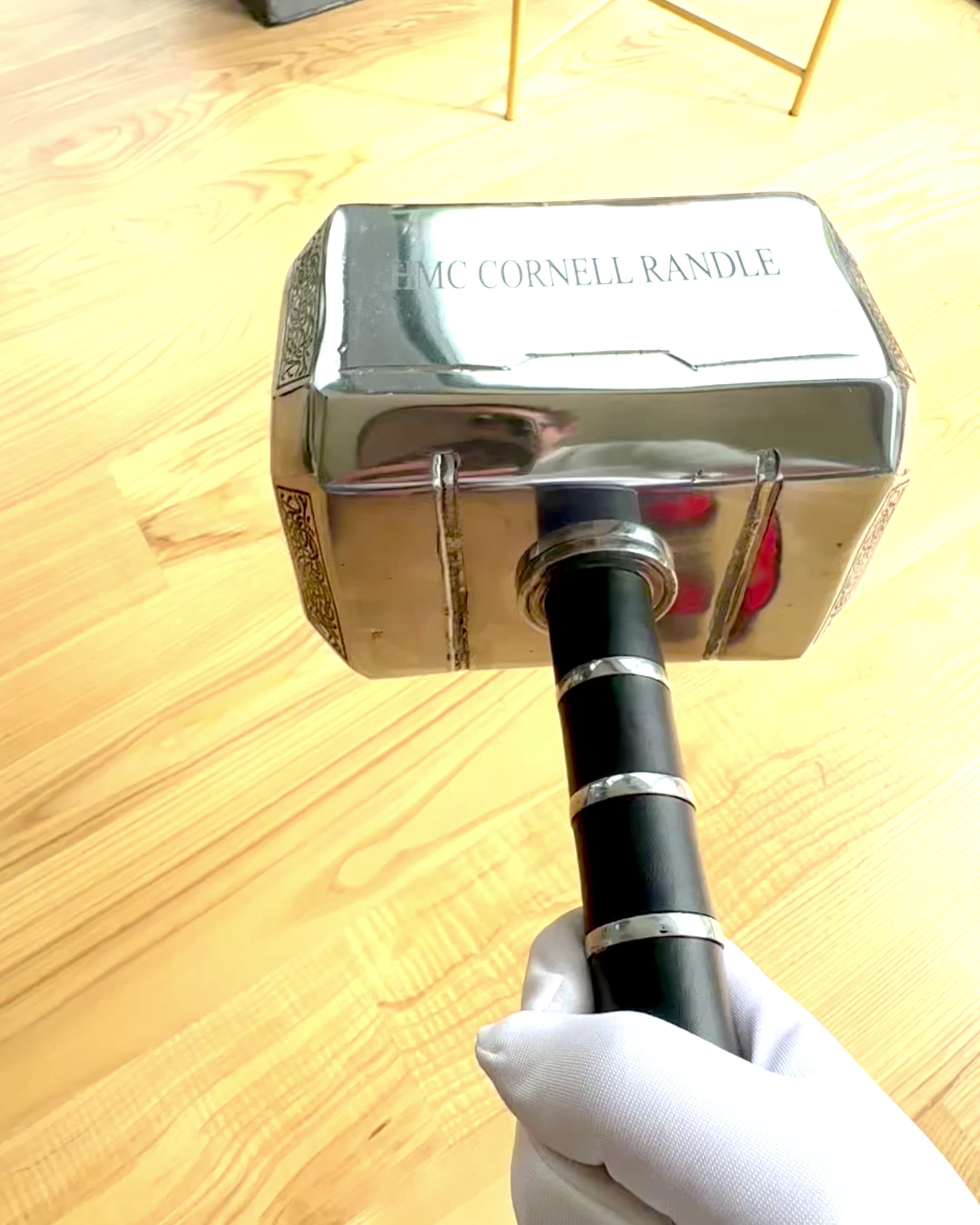 Mjölnir "Chief" - Handgefertigter Schmiedehammer, Personalisierung mit Gravur als Geschenk