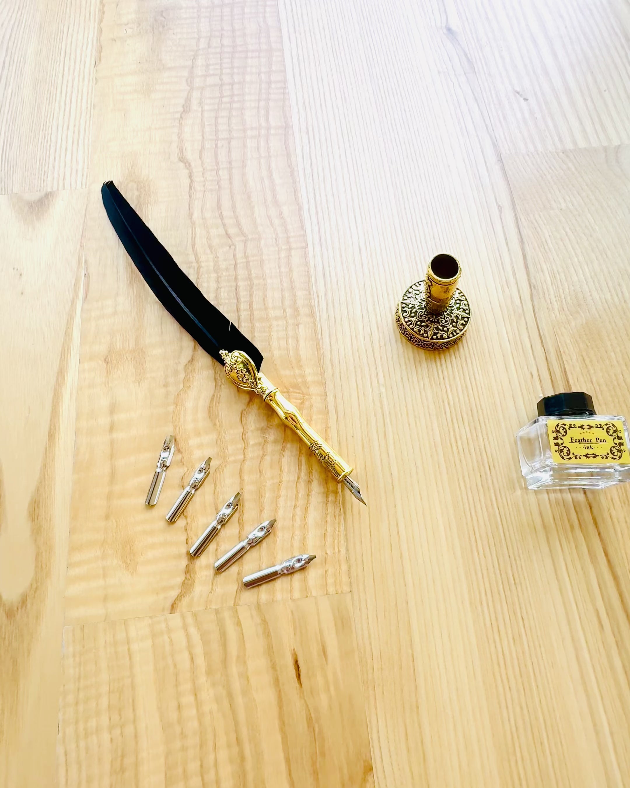 Elegante Gänsefeder mit Zubehörset - Royal Quill, Möglichkeit zur Personalisierung durch Gravur